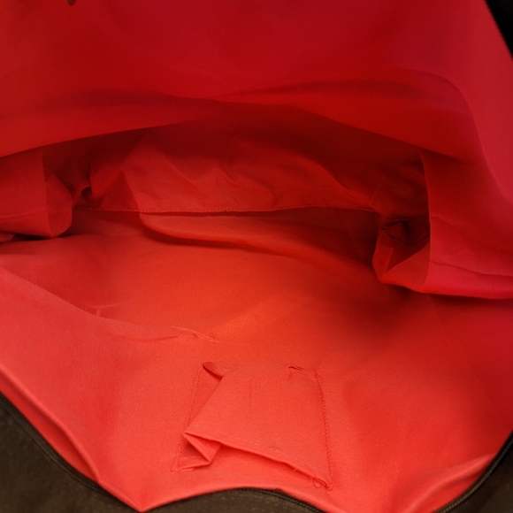 America & Beyond Tote - Picture 4 of 8